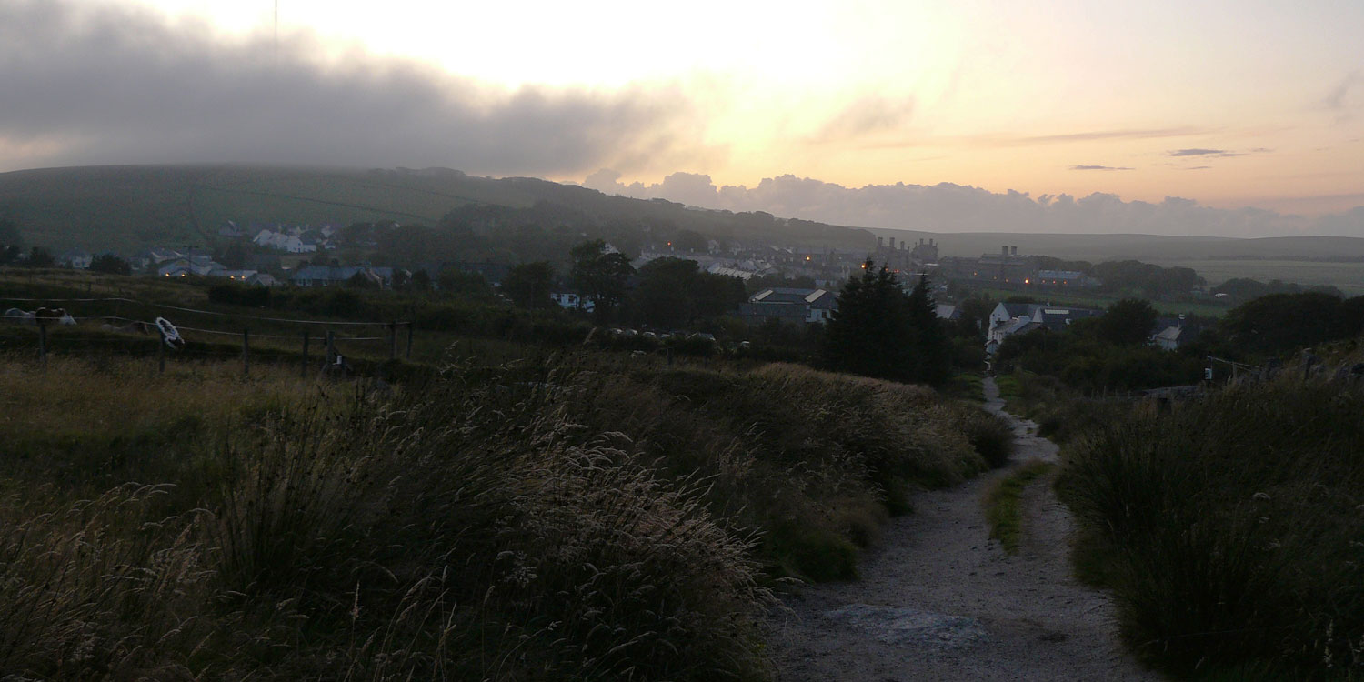 Princetown, Dartmoor, met de schoorstenen van de gevangenis