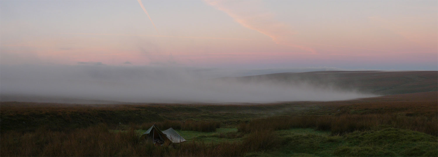Zonsopgang boven de tent